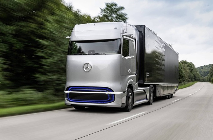 mercedes-benz-truck-concept.jpg
