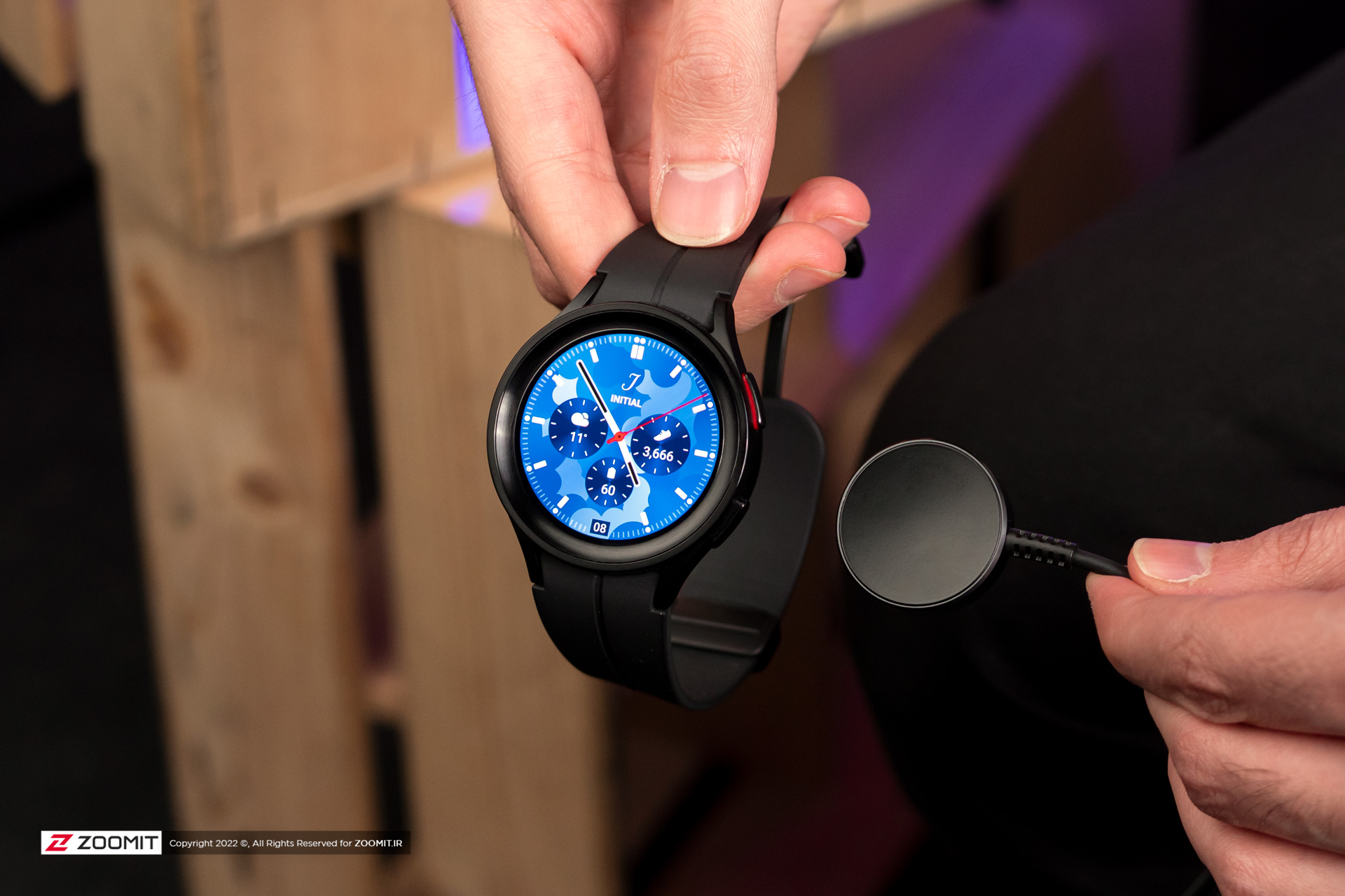 وصل کردن شارژر بی سیم گلکسی واچ ۵ پرو