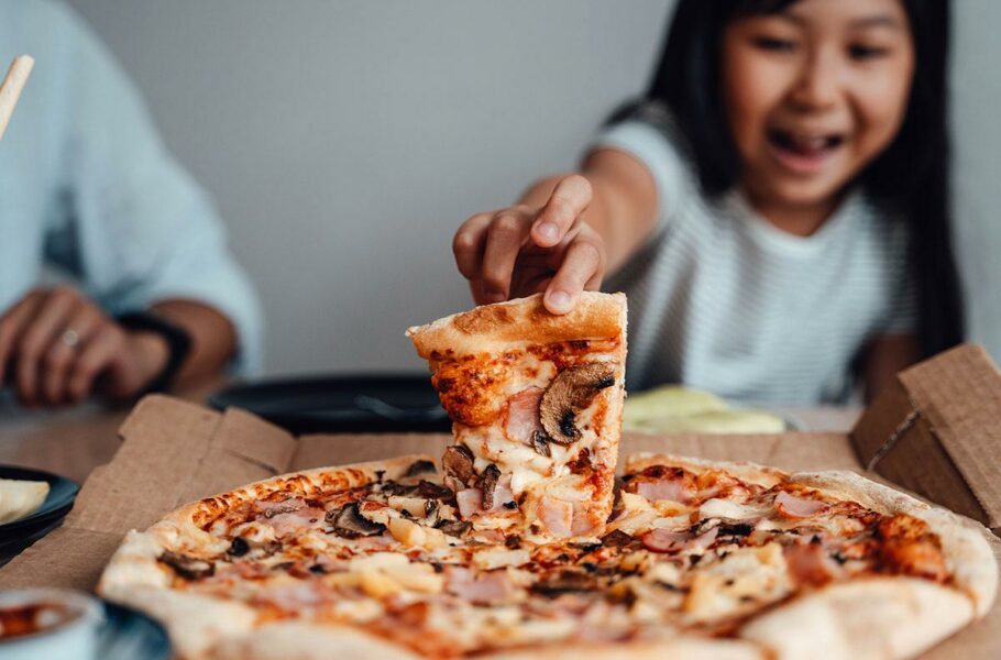 دستاورد دانشمندان ایرانی در استرالیا: خلق فیبر نامرئی که پیتزا و کیک را سالم‌تر می‌کند