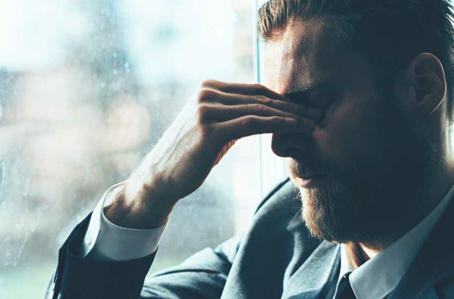 مطالعه جدید: استرس مکرر، پیرچشمی را تسریع می‌کند