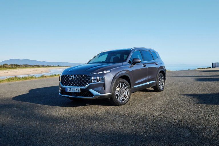 هیوندای سانتافه هیبرید مدل ۲۰۲۳ با قوای محرکه کاراتر و کممصرف معرفی شد