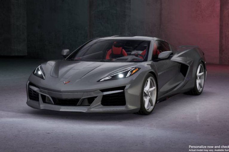 افشای ویژگیهای ظاهری، طراحی و رنگهای کوروت E-Ray هیبریدی