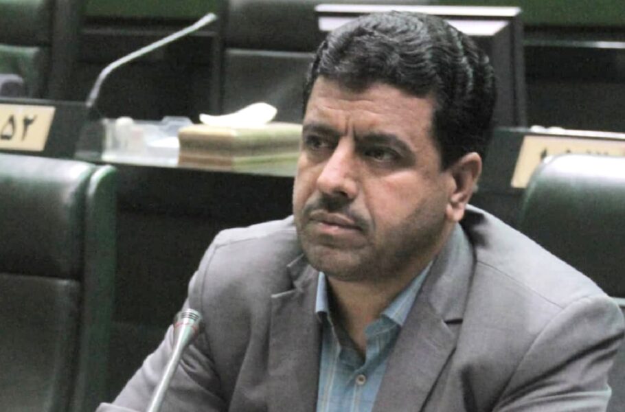 تذکر نماینده مجلس به وزیر ارتباطات: جلوی افزایش قیمت قبوض تلفن ثابت را بگیرید