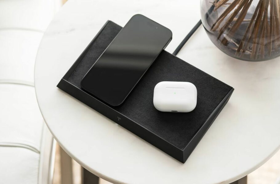 تسلا از شارژر بی‌سیم 300 دلاری با امکان شارژ همزمان سه دستگاه رونمایی کرد