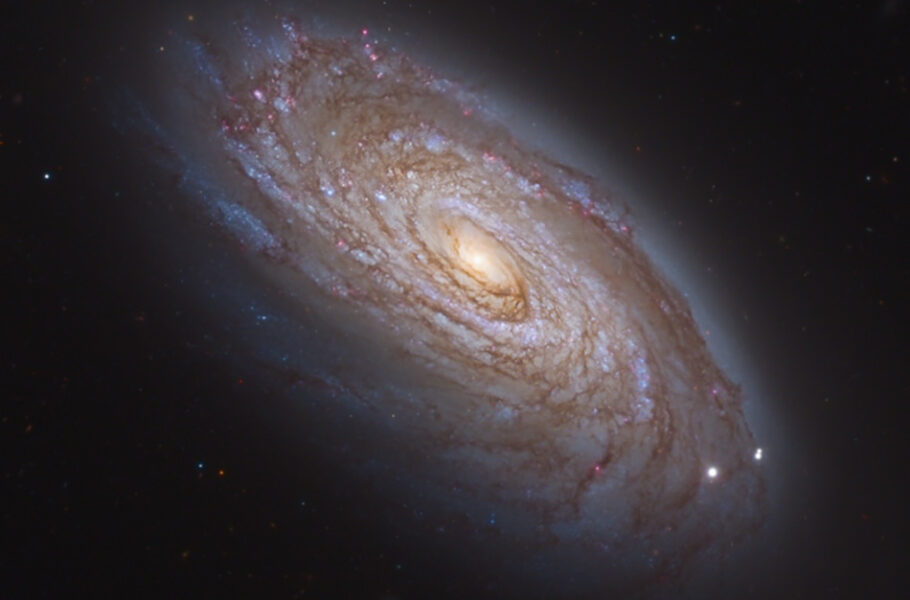 تصویر روز ناسا: کهکشانی از آخر فهرست چارلز مسیه