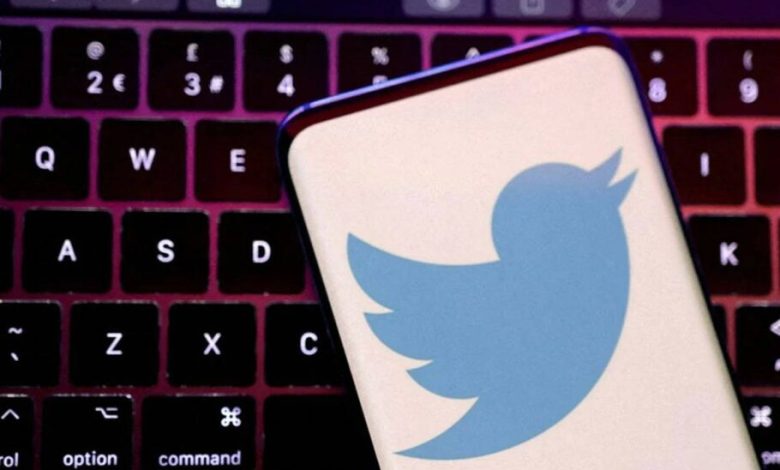 توییتر با برگزاری نظرسنجی، از سیاست ممنوعیت لینک‌دادن به شبکه‌های اجتماعی رقیب عقب‌نشینی کرد