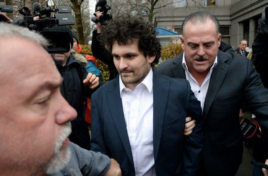 مدیرعامل سابق صرافی FTX به آمریکا بازگشت و با وثیقه 250 میلیون دلاری آزاد شد