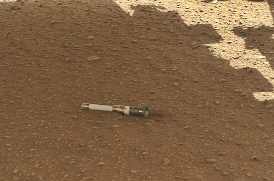 مریخ‌نورد استقامت ناسا اولین نمونه جمع‌آوری‌شده خود را روی سیاره سرخ انبار کرد