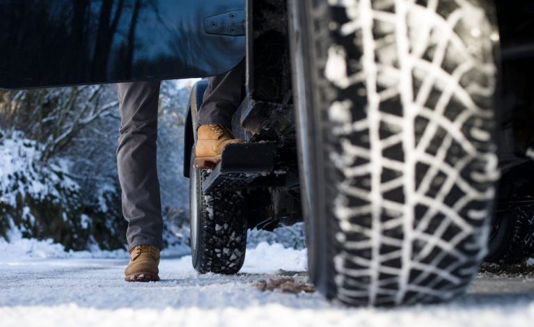مهم ترین نکات برای رانندگی در برف و یخبندان؛ ساده اما کاربردی!