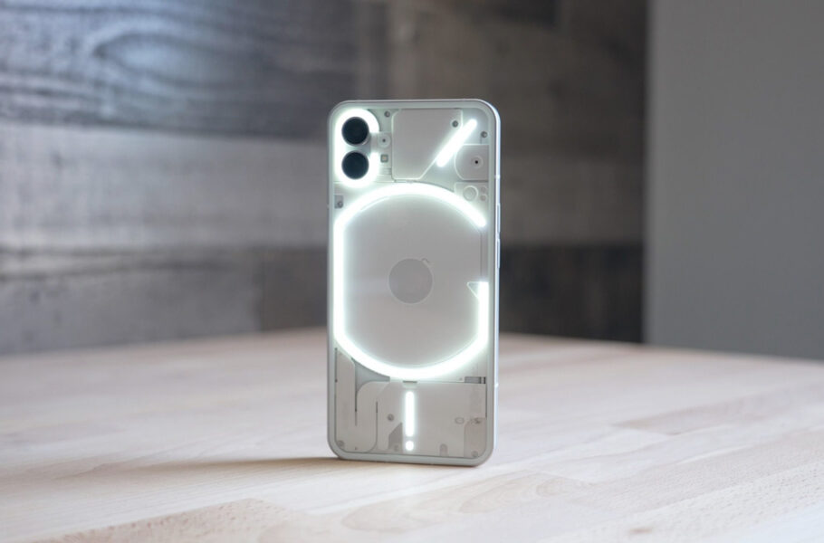 ناتینگ برای رقابت با آیفون اپل، وارد بازار آمریکا می‌شود