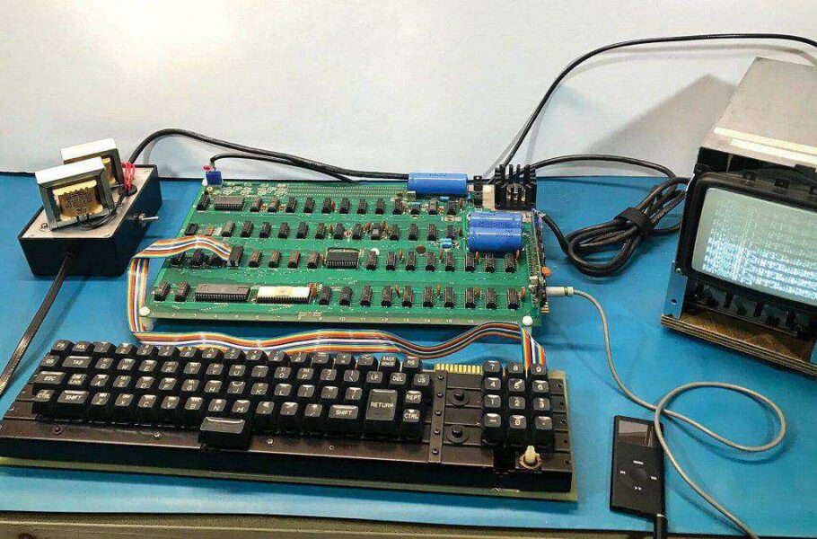 نسخه‌ای کمیاب از کامپیوتر «اپل 1» با قیمت 442 هزار دلار به فروش رسید