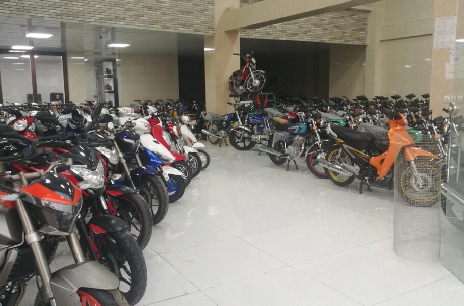 نگاهی به قیمت موتورسیکلت طرح سی‌جی ‌۱۲۵ در بازار؛ بهای گزاف موتورسواری! + جدول