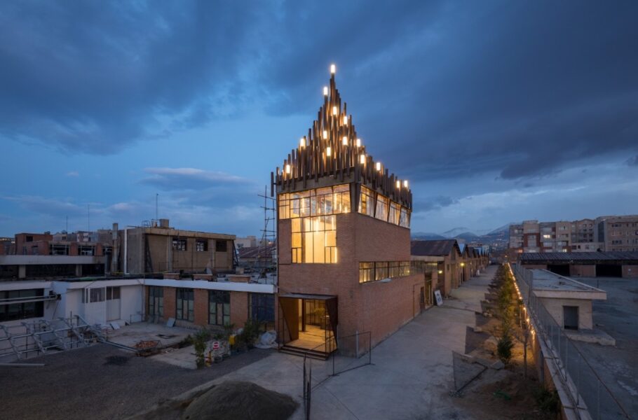 ادامه فعالیت کارخانه نوآوری آزادی در هاله‌ای از ابهام؛ بعضی شرکت‌ها آماده رفتن می‌شوند