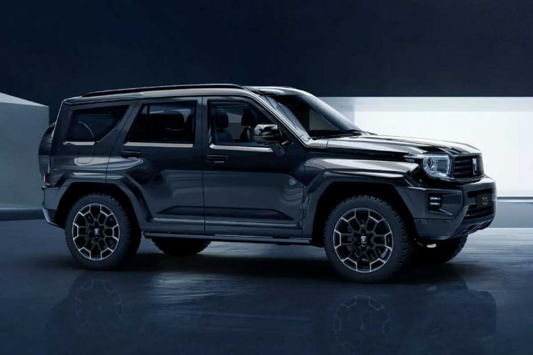 انتشار اولین تصویر رسمی از شاسیبلند جدید تانک ۷۰۰، رقیب چینی لندکروزر