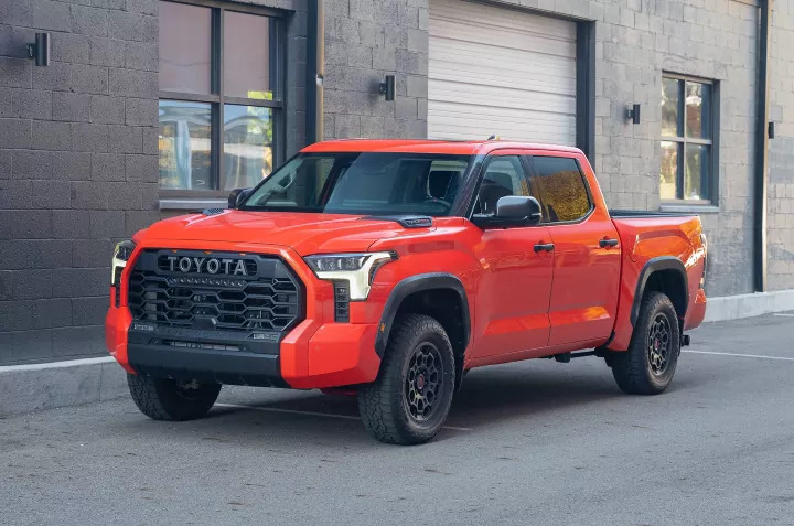تجربه رانندگی با تویوتا توندرا TRD پرو ۲۰۲۲؛ وانتی هیبریدی با میراثی از پریوس!
