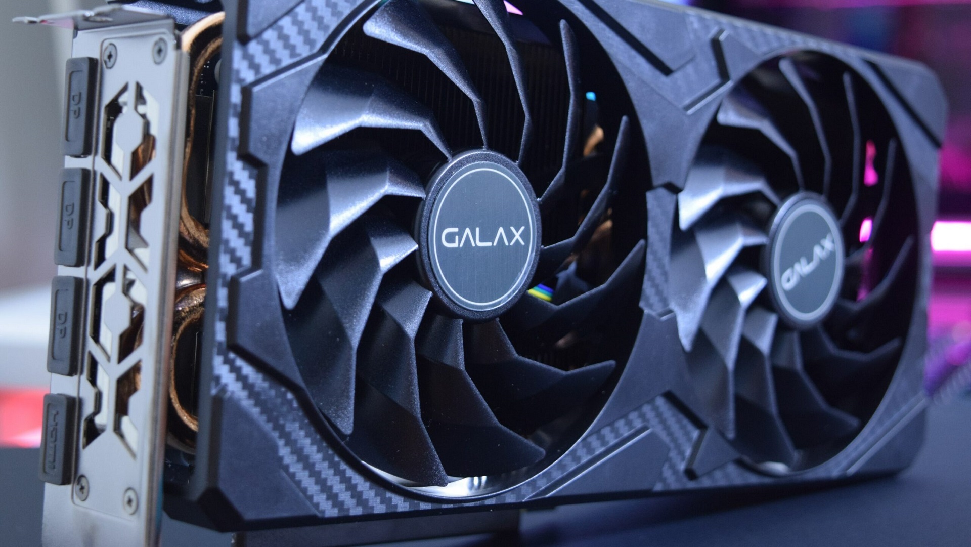 سرعت بالاتر حافظه GDDR6X کارت گرافیک RTX 3060 Ti از مدل اورکلاک شده‌ی GDDR6