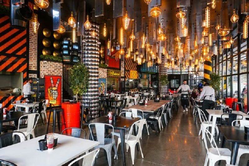 رستوران فلای لند تهران