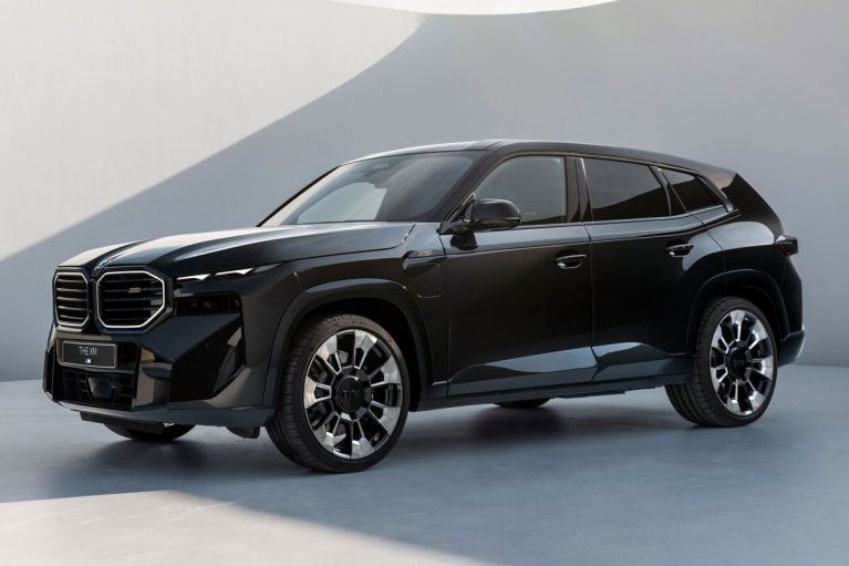 قیمت ۳۳۳ هزار دلار برای شاسی بلند بی ام و XM در چین!