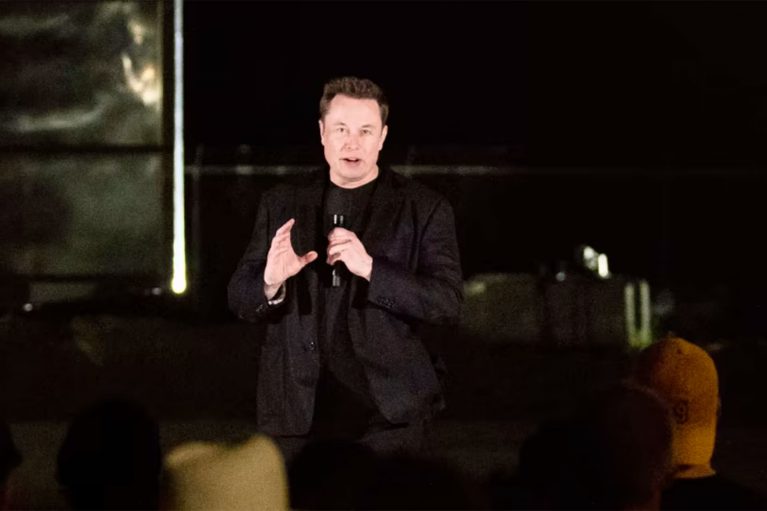 مدیرعامل تسلا : تقاضا برای نفت به زودی شروع به کاهش خواهد کرد