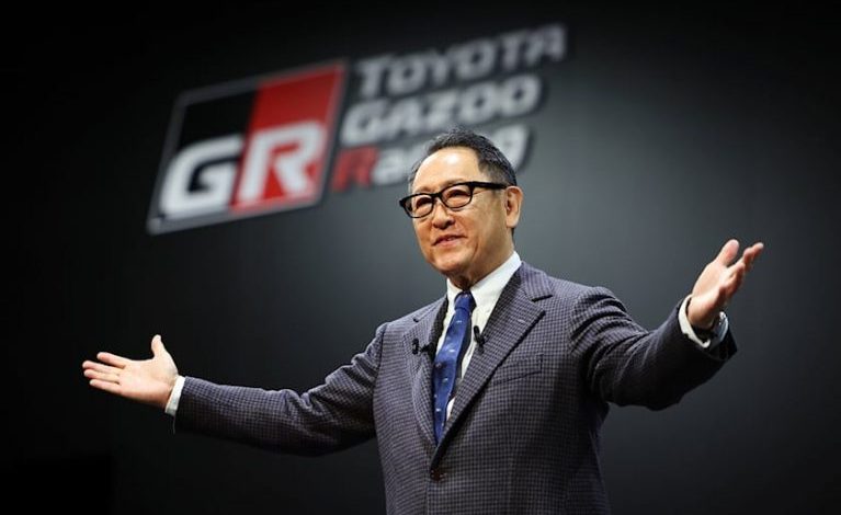 چرا جهان خودرو به مدیران بیشتری مثل آکیو تویودا نیاز دارد؟