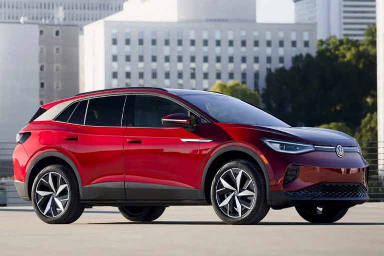 کراس اور فولکس واگن ID.4 به دلیل مشکل باتری ۱۲ ولتی فراخوانی شد