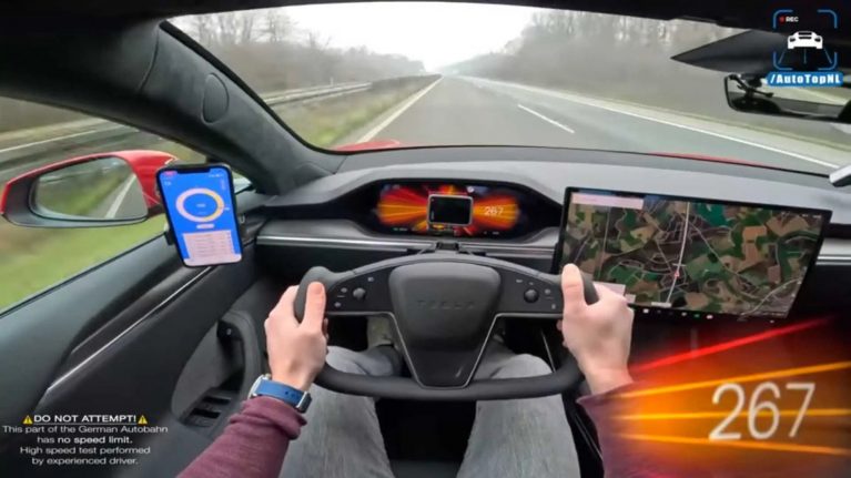 آزمون سرعت و شتاب تسلا مدل S پلد برقی در اتوبان های آلمان