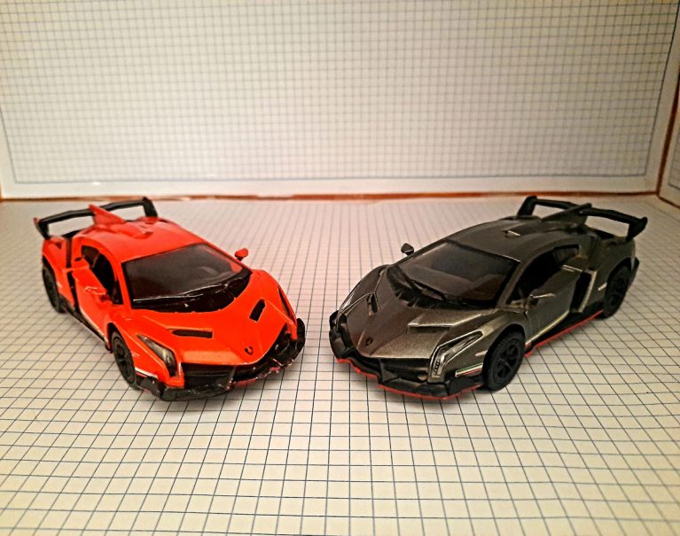 بررسی ماکت لامبورگینی وننو ساخت کینسمارت