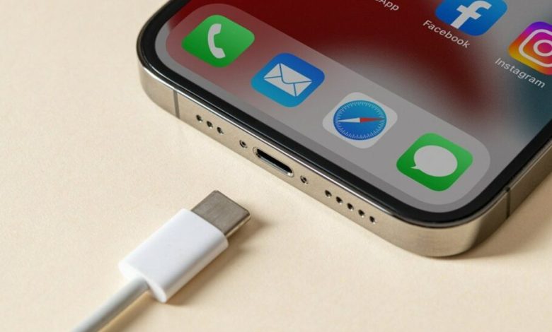 تصویری از آیفون 15 پرو با پورت USB-C و طراحی تیتانیوم فاش شد