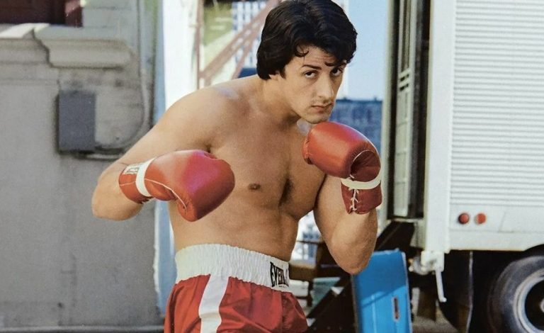 سیلوستر استالونه از فیلم کنسل شده Rocky 7 می‌گوید