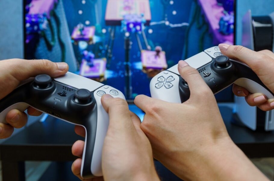 عرضه‌کنندگان انواع بازی‌های خارجی باید 10 درصد عوارض بدهند