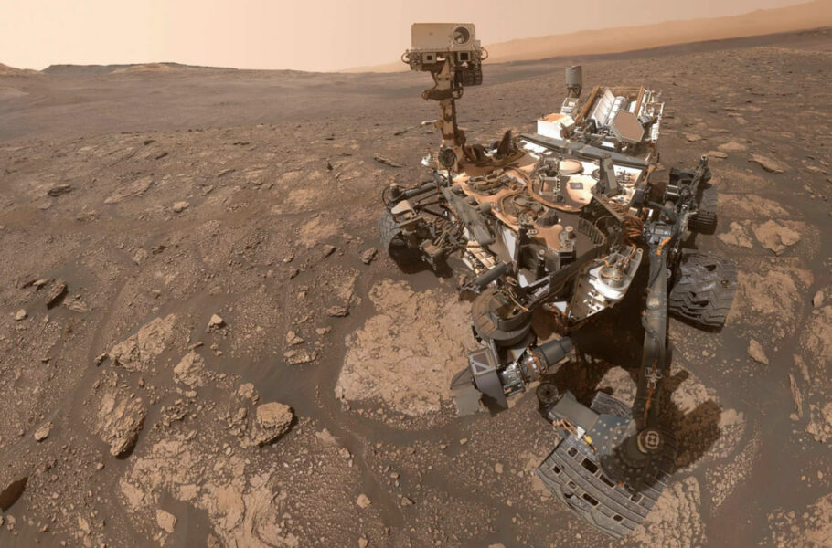 مریخ‌نورد کنجکاوی ناسا شواهدی از آب باستانی در مریخ پیدا کرد