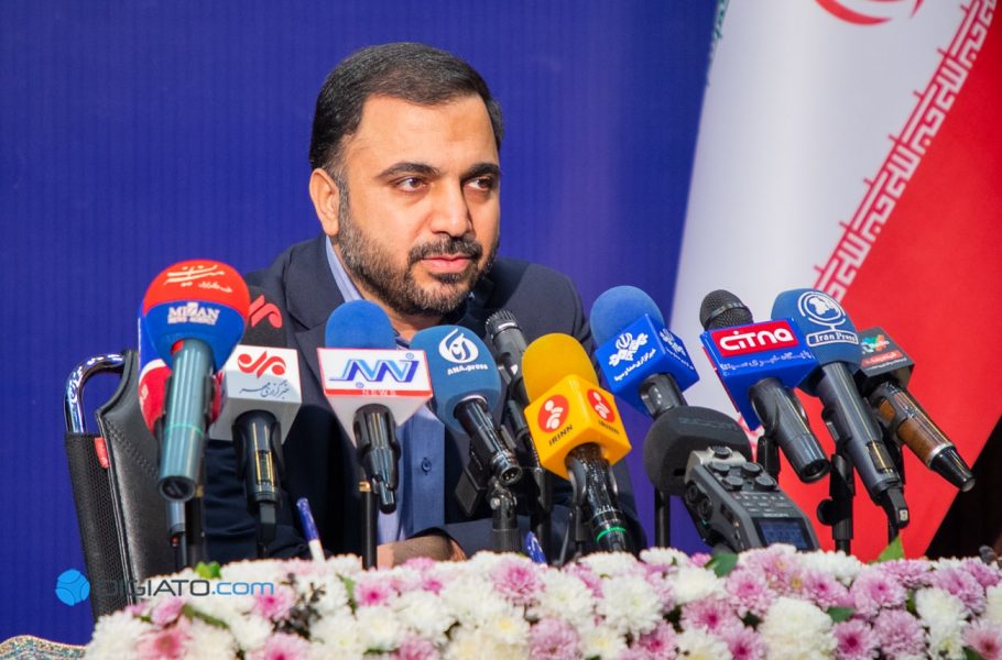 وزیر ارتباطات به پدرها اینترنت 100 گیگابایتی هدیه می‌دهد