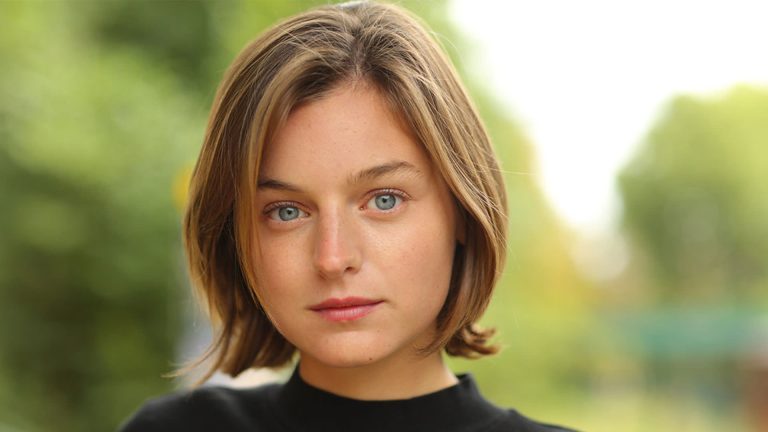 پیوستن بازیگر سریال The Crown به بازسازی فیلم Nosferatu رابرت اگرز