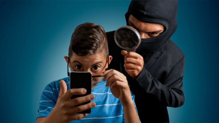 گوشی‌های چینی از کاربران جاسوسی می‌کنند؟! نتایج تحقیقات جدید