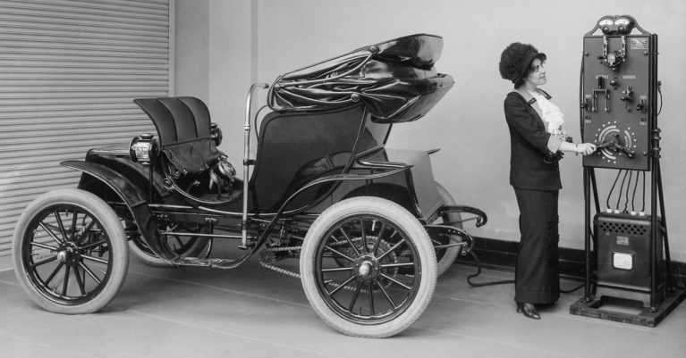 اولین خودروی برقی جهان چگونه و در چه سالی تولید شد؟