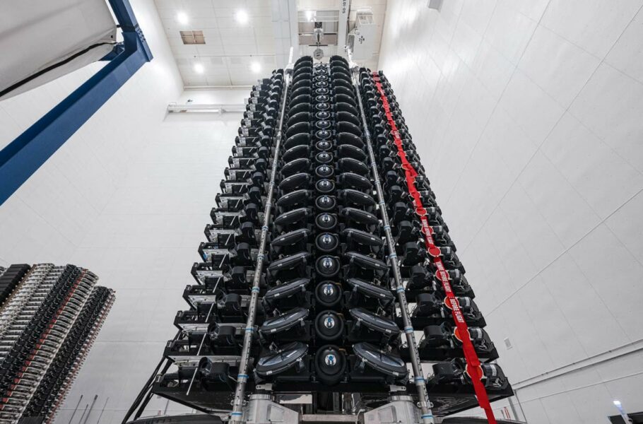 اولین دسته از ماهواره‌های مینی نسل دوم استارلینک در فضا مستقر شدند [تماشا کنید]