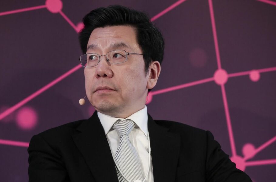 رئیس سابق گوگل چین برای رقابت با ChatGPT یک شرکت هوش مصنوعی جدید تأسیس کرد