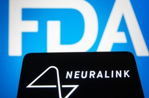 FDA آمریکا ظاهراً درخواست نورالینک برای شروع آزمایش‌های انسانی تراشه مغزی‌اش را رد کرده است