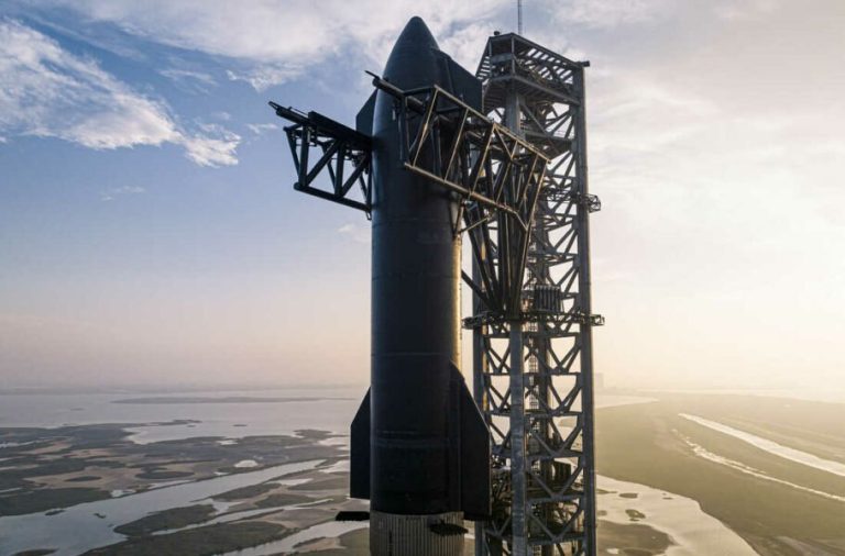 اولین آزمایش پرتاب مداری ناموفق قدرتمندترین راکت تاریخ؛ استارشیپ در هوا منفجر شد [تماشا کنید]