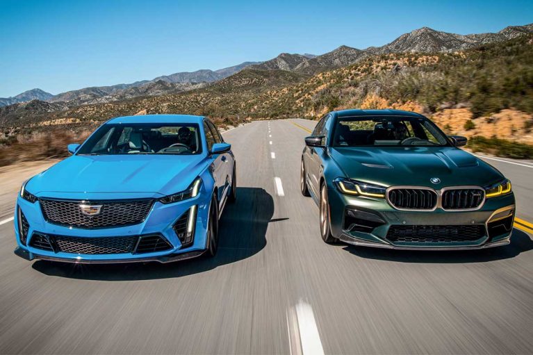 بهترین سدانهای هشت سیلندر جهان، از دوج چارجر تا بنتلی فلاینگ اسپور