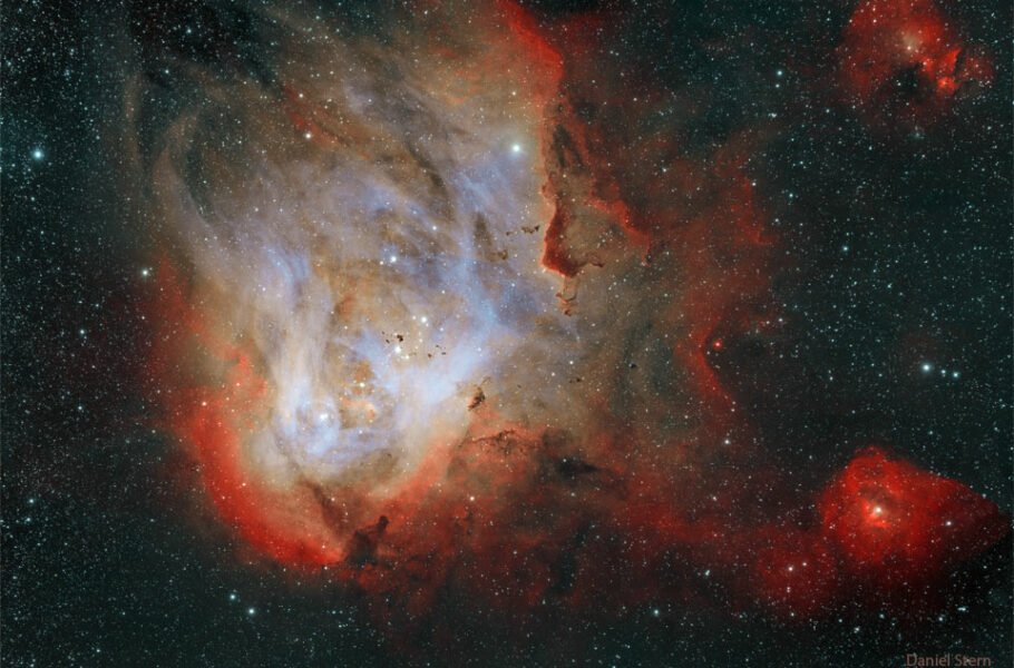 تصویر روز ناسا: مرغ دونده در آسمان چه‌ می‌کند؟