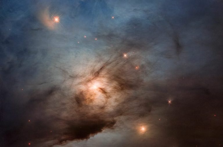 تصویر روز ناسا: پرورشگاه ستاره‌ای NGC 1333 در صورت فلکی برساووش