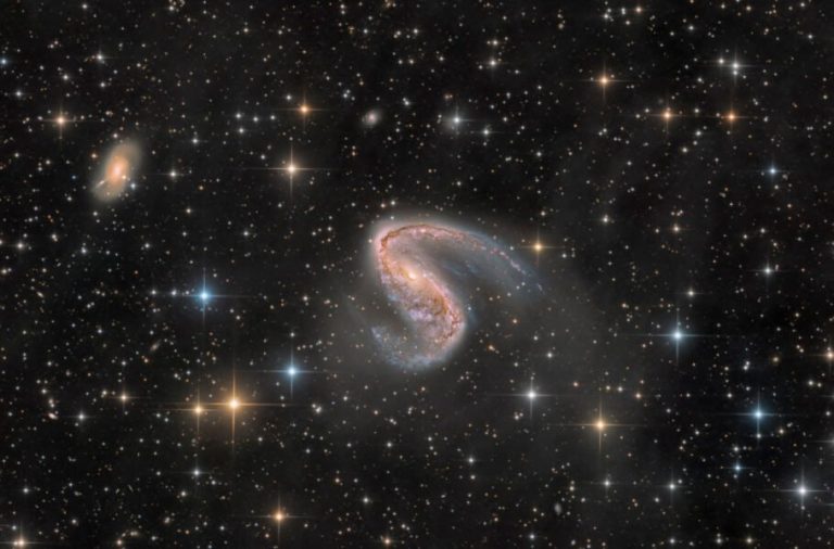 تصویر روز ناسا: کهکشان مارپیچی در آسمان جنوبی