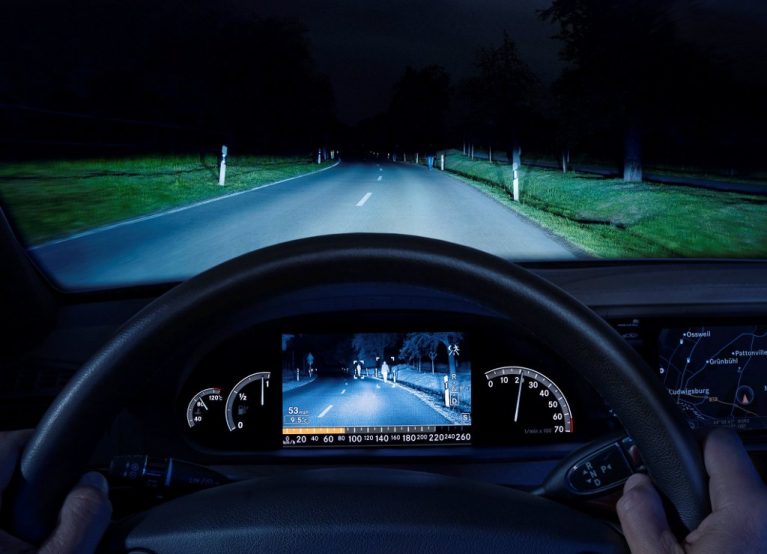 سیستم دید در شب خودرو چیست + کاربرد آن