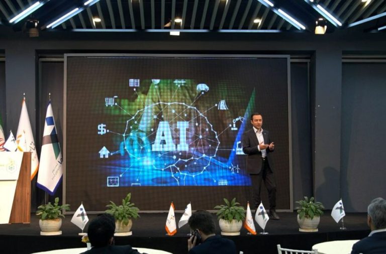 کارشناسان در دومین رویداد سخن درباره نحوه مواجهه با هوش مصنوعی در ایران هشدار دادند