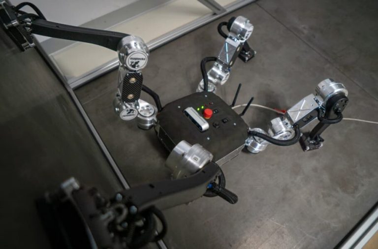 این ربات چهارپا می‌تواند مانند مارمولک و عنکبوت دیوارنوردی کند [تماشا کنید]