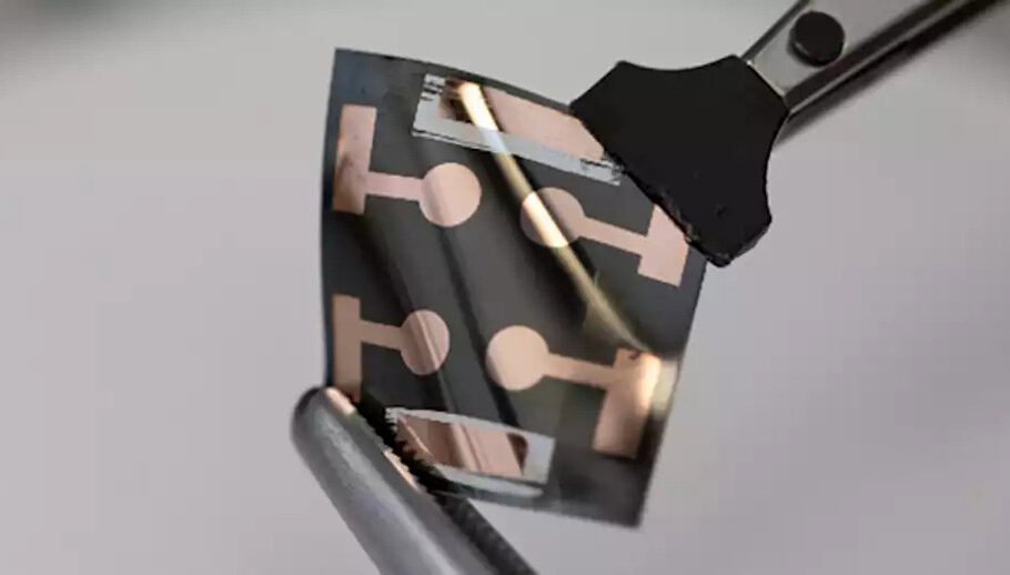 توسعه پنل خورشیدی جدیدی که می‌تواند خودش را در فضا ترمیم کند