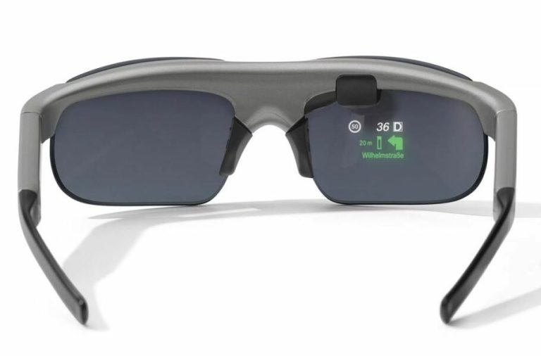 عینک هوشمند ب‌ام‌و موتوراد با عملکردی مشابه سیستم هداپ دیسپلی معرفی شد