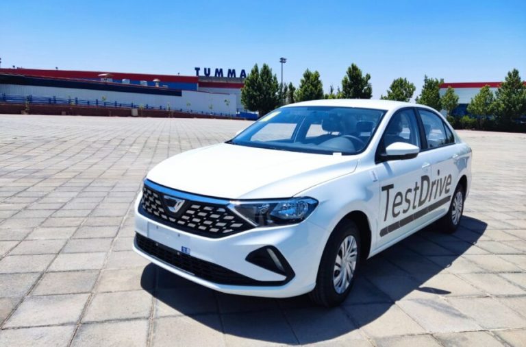 چرا خودروهای وارداتی هنوز به بازار نرسیده‌اند؟