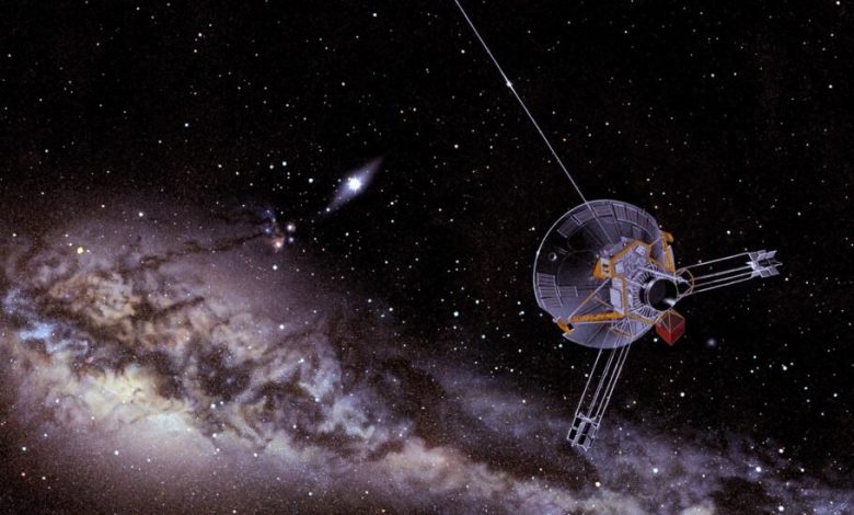 امروز در فضا: وویجر ۲ به منظومه بیرونی پرتاب شد